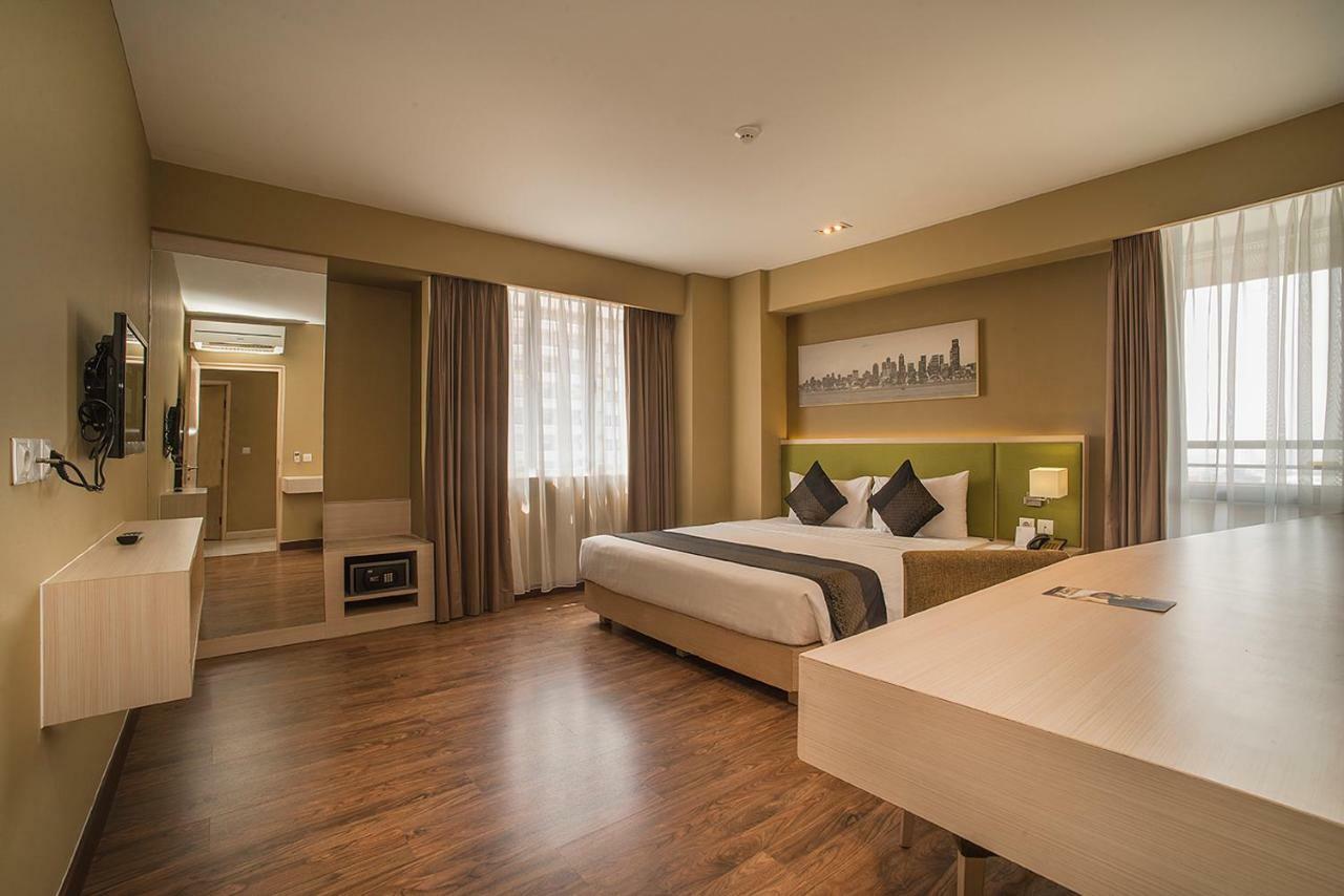 El Hotel Джакарта Экстерьер фото